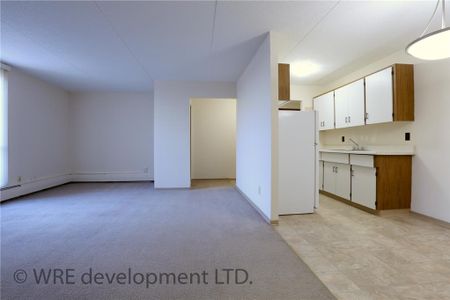 2 Bedroom - Photo 4