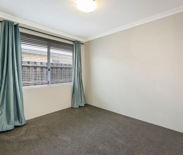 Coastal Comfort Family Home - Photo 6