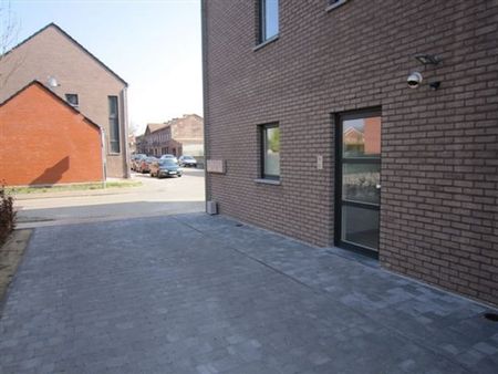 Appartement te huur - foto 4