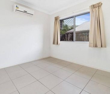 Quality Entertainer – Media or Fifth Bedroom – Solar - Green Thumb ... - Photo 5