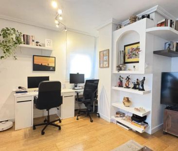 Piso de alquiler en De Dolores Ibárruri, Norte - Photo 3