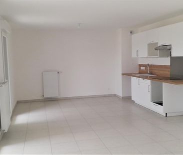 location Appartement T2 DE 52.65m² À GEX - Photo 4