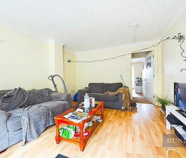 4 bedroom terraced house to rent - Photo 1