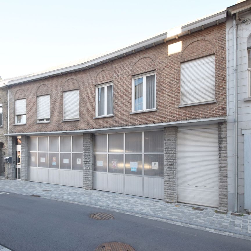 Ruim 3-slaapkamerappartement in centrum Diksmuide - Photo 1
