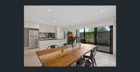 Modern 3 Bedroom Townhouse in the Heart of Pimpama - Photo 4