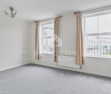 Robin Crescent, Colchester - Photo 6