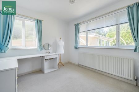 3 bedroom detached house to rent - Photo 4