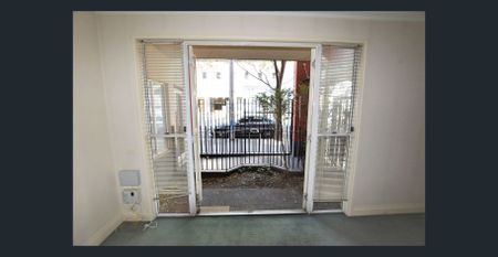 University Precinct - Photo 4