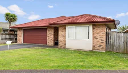 Spacious 4-Bedroom Family Home in Mangere - Photo 4