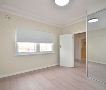 Renovated 2 Bedroom House!! - Photo 1