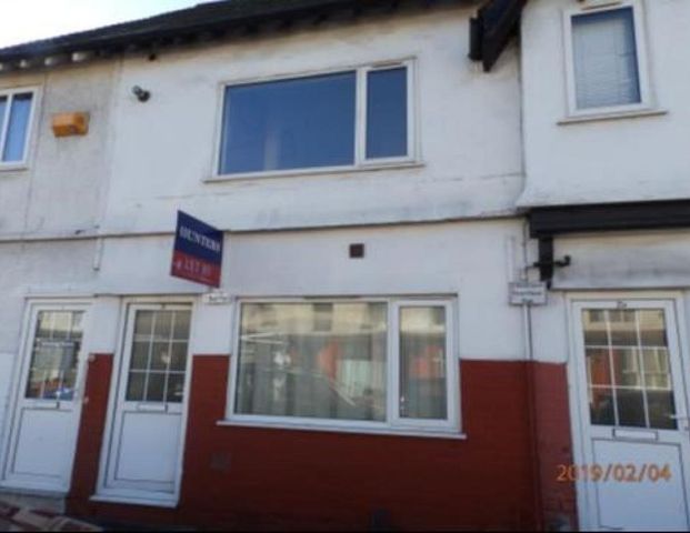 Enfield Road, Ellesmere Port, Cheshire, CH65 8DA - Photo 1