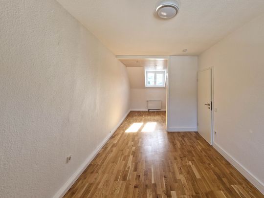 Dachgeschosswohnung im Herzen von Overath - Foto 1