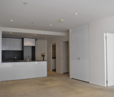 Modern Apartment in a Prime Location - Photo 6