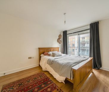 Desvignes Drive, London, SE13 - Photo 4