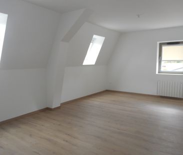Appartement RUE DE L'EGLISE - GUEUX - Photo 2