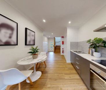 “Fully furnished one-bedroom apartments with electricity, NBN, wate... - Photo 4