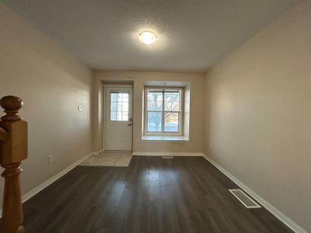 For Lease - 233A Rouge River Dr Drive, Toronto, Ontario - Photo 4