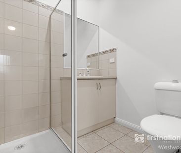 Bright, Modern & Convenient - Photo 1