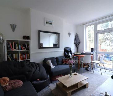 4 bedroom house to rent - Photo 1