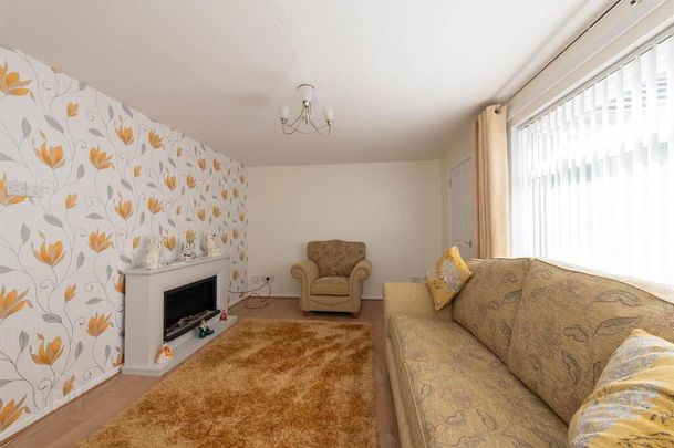 4 Mount Eden, Ballynahinch, BT24 8DL - Photo 1