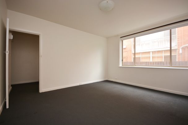 Well priced and positioned! - Photo 1