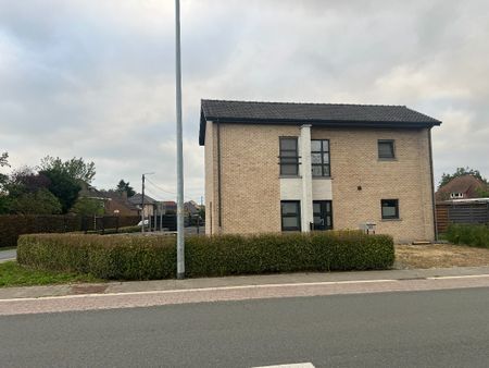 Halfopen woning met 3 slaapkamers en tuin - Photo 3