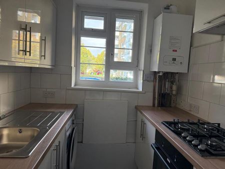 2 bedroom flat to rent - Photo 5