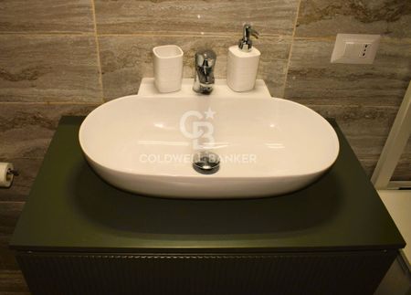 Via di Monte del Gallo, Roma, Lazio 00165 - Photo 2