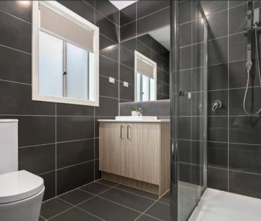 “For Lease- Highly Upgraded Family Home in Prime Werribee Location” - Photo 5