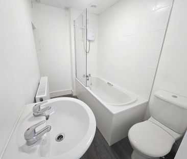 Redruth, Redruth, TR15 - Photo 4