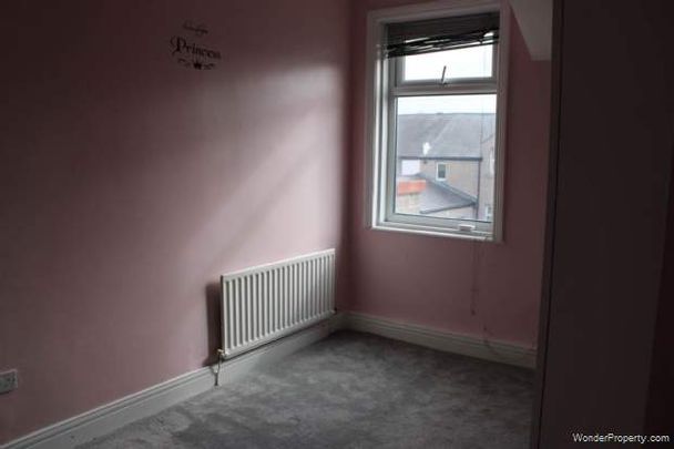 3 bedroom property to rent in Sunderland - Photo 1