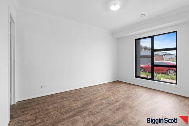 HOUSE IN ELLAROOK ESTATE111 - Photo 1