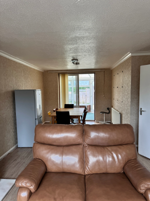 41 Eastfield Crescent - Photo 1