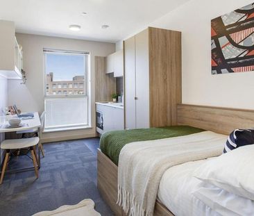 Studio to rent - Photo 2