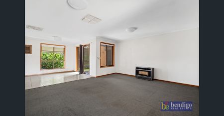 35 Jeffrey Avenue, Flora Hill, Vic 3550 - Photo 2