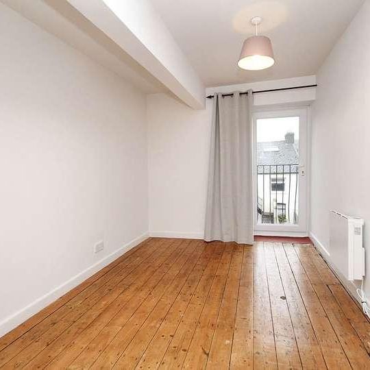 Ulverston, Cumbria, LA12 - Photo 1