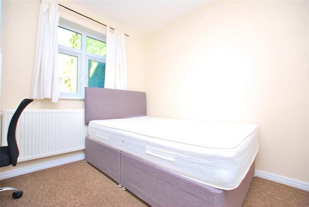 6 bedroom detached house to rent - Photo 1