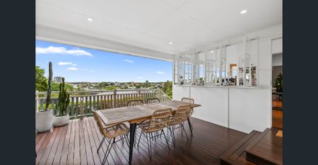 Red Hill convenience and charm! - Photo 4