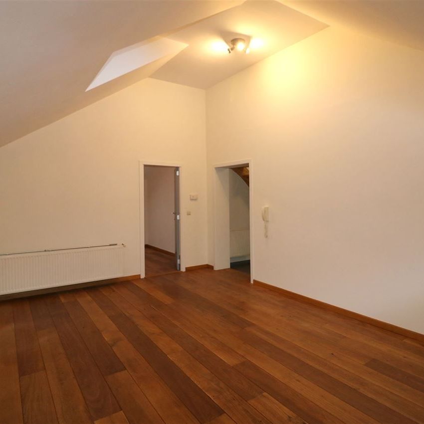 Gezellig duplexappartement met 1 slpk. en autostaanplaats - Photo 1