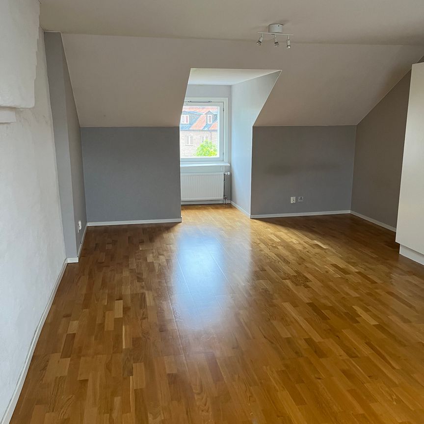 Intagsgatan, Eskilstuna - Photo 1