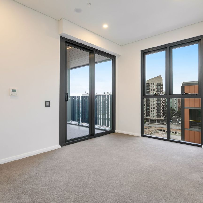 796/12 Peters Street, Zetland - Photo 1