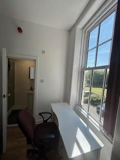 8 bedroom house share to rent - Photo 4
