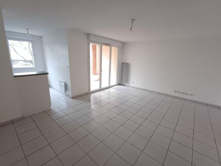 location Appartement T2 DE 49.5m² À L'UNION - Photo 2
