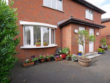 Apt 1, 14 Hillsborough Road, Carryduff, - Photo 2