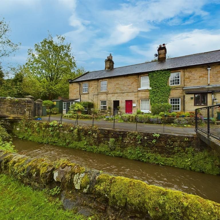 2 bedroom terraced house to rent - Photo 1