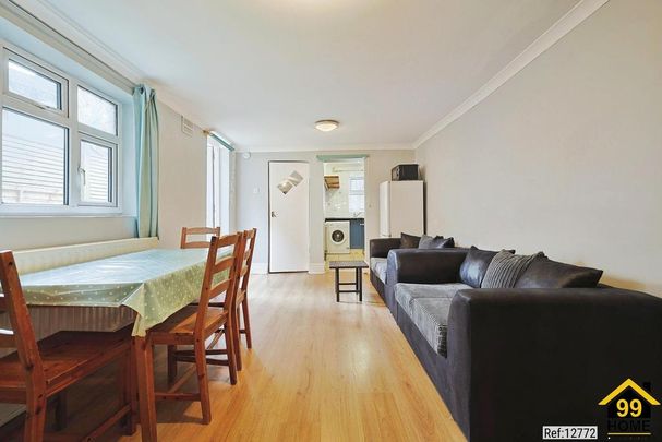 2 bedroom flat to rent - Photo 1