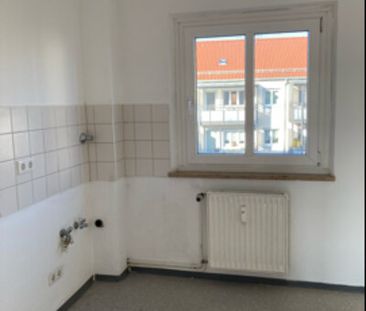 Helle und schön geschnittene 3-Zimmer-Wohnung mit Balkon - Foto 1