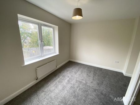 3 bedroom terraced house to rent - Photo 4