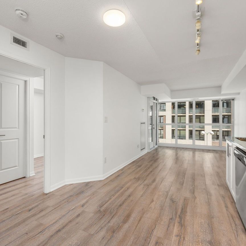 For Lease - 400 Adelaide Street Unit# 502, Toronto, Ontario - Photo 1