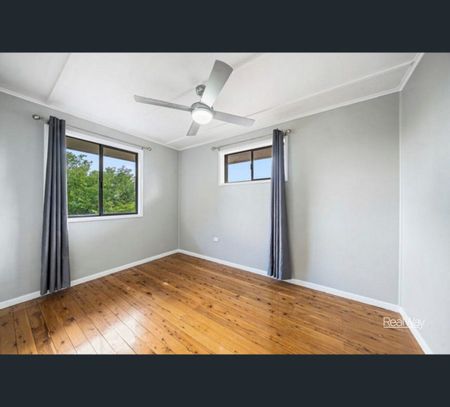 260 Alderley Street, Centenary Heights, Qld 4350 - Photo 4